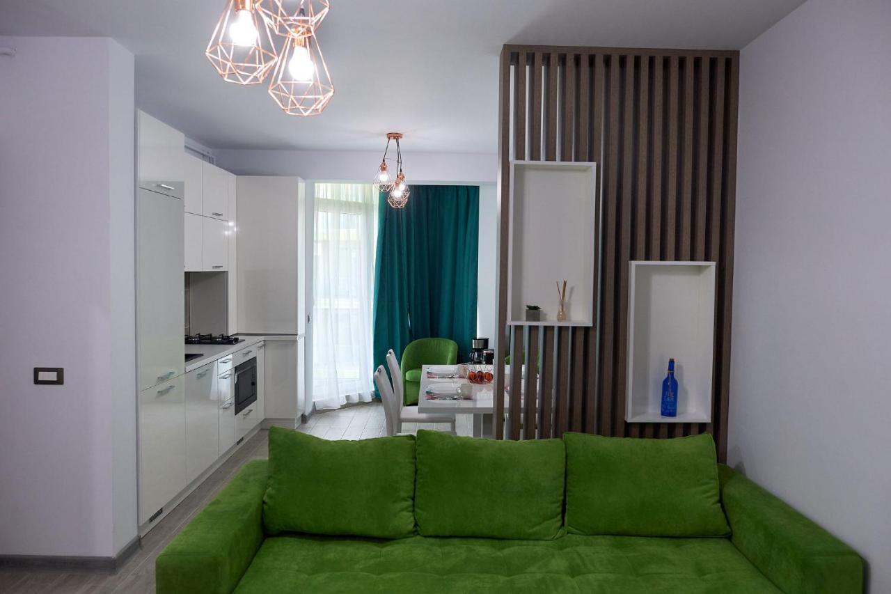 Vibe Apartment- Spa N Pools Beach Resort Năvodari Kültér fotó