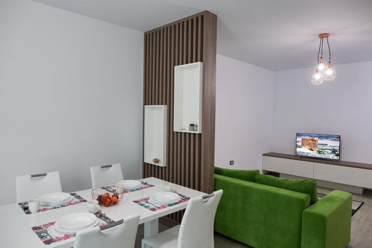 Vibe Apartment- Spa N Pools Beach Resort Năvodari Kültér fotó