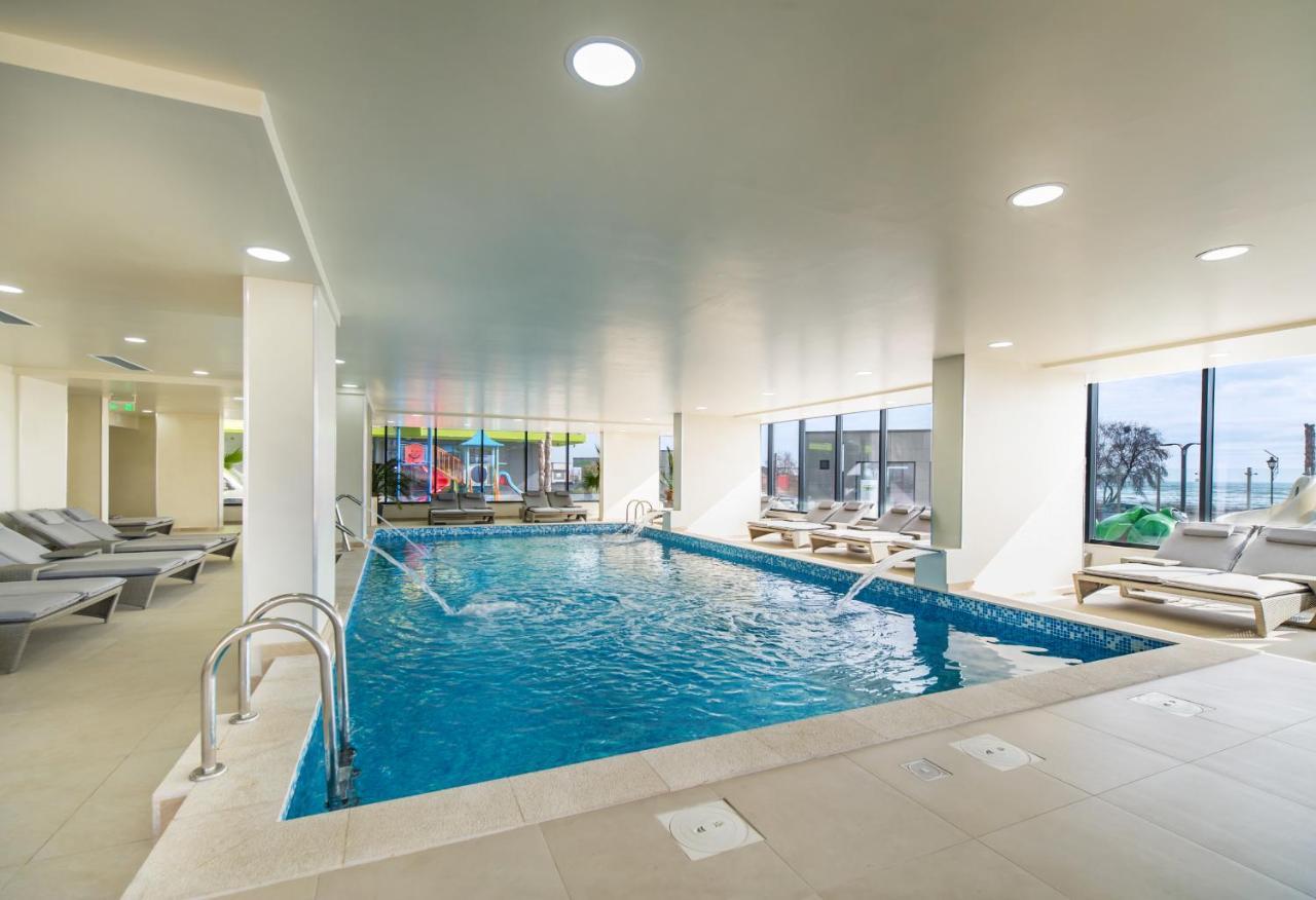 Vibe Apartment- Spa N Pools Beach Resort Năvodari Kültér fotó
